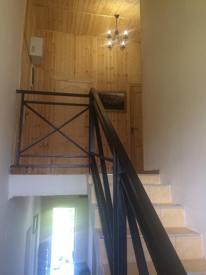 Guesthouse Tigranakert Pitsoenda Buitenkant foto