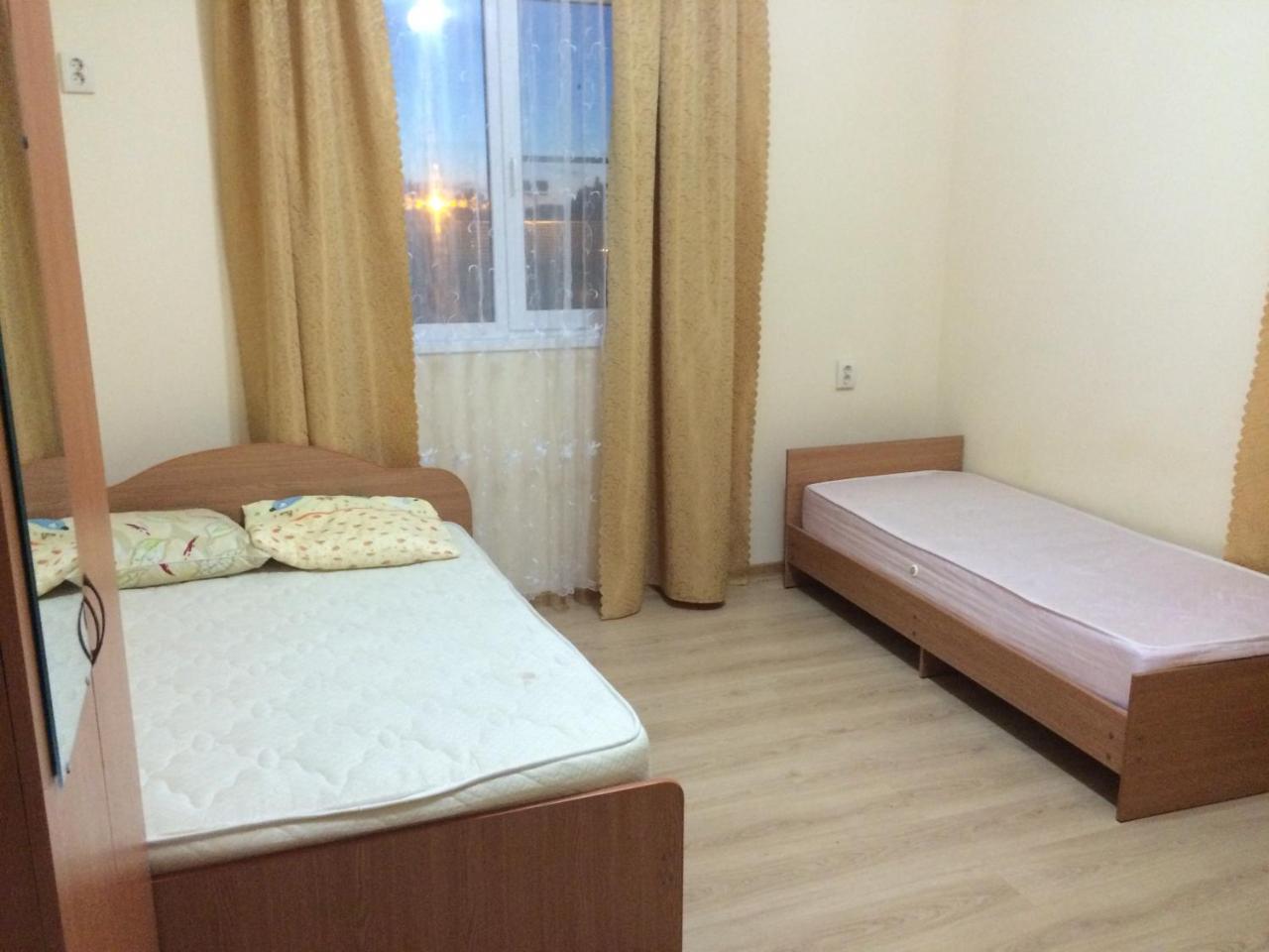 Guesthouse Tigranakert Pitsoenda Buitenkant foto